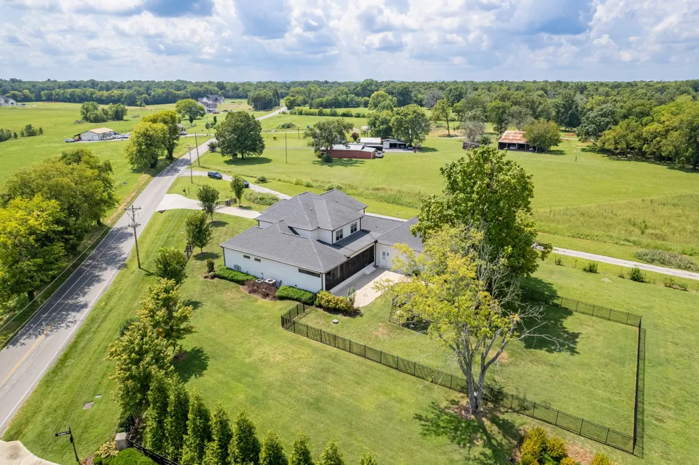 2070 Swamp Leanna Rd Murfreesboro, TN 37129