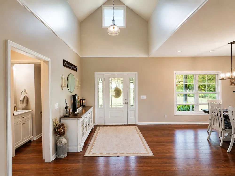 1074 Pair Six Dr Springfield, TN 37172