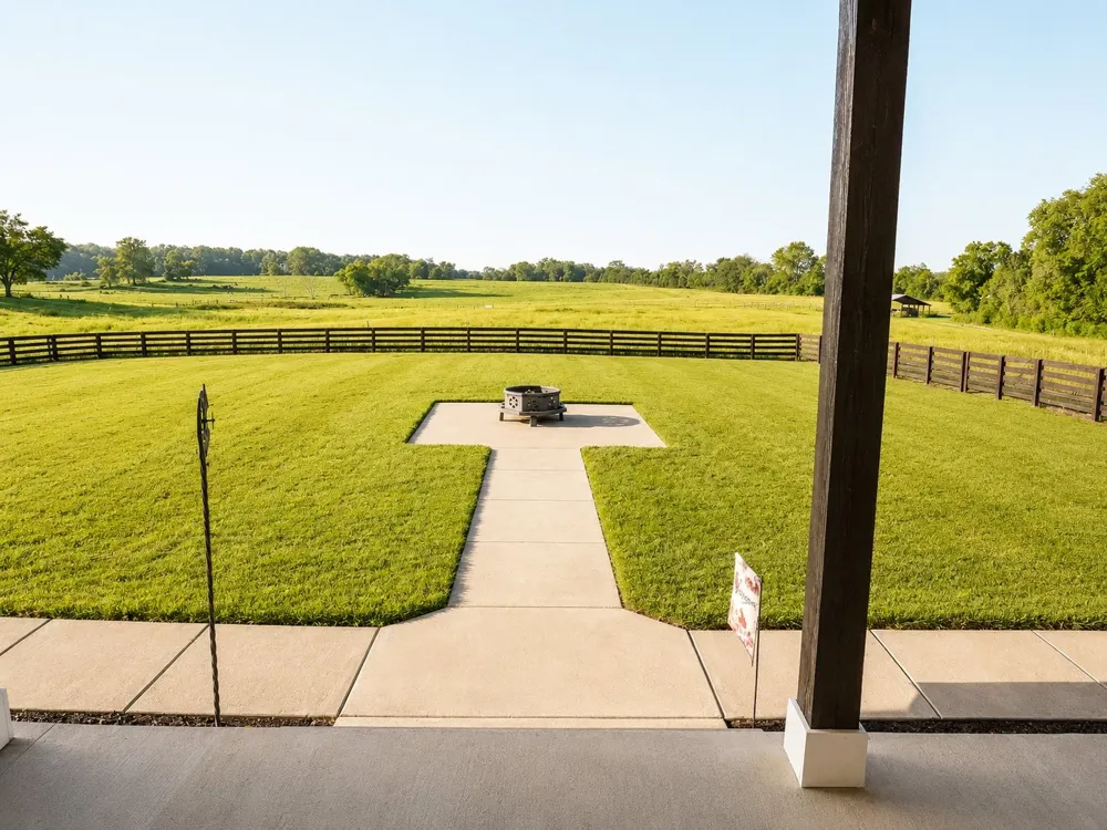 1074 Pair Six Dr Springfield, TN 37172