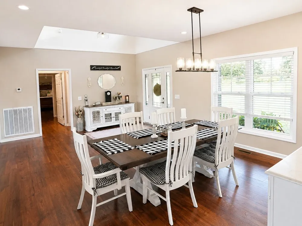 1074 Pair Six Dr Springfield, TN 37172