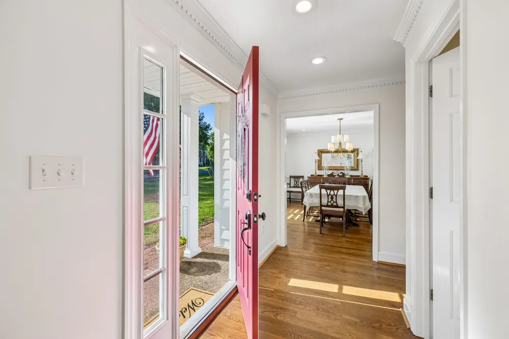 100 Deerfield Dr Columbia, TN 38401