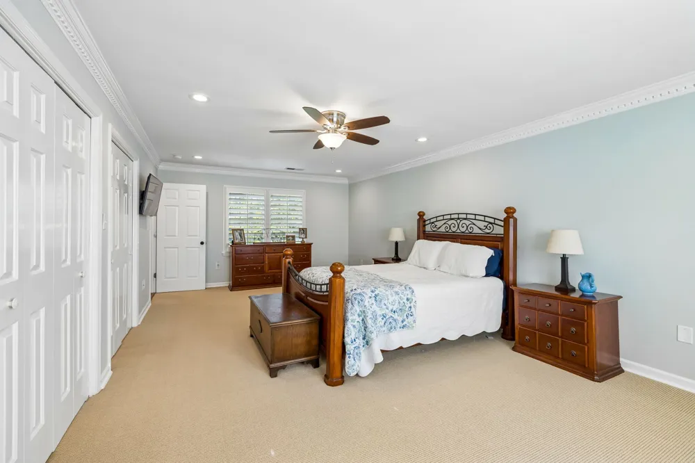 100 Deerfield Dr Columbia, TN 38401