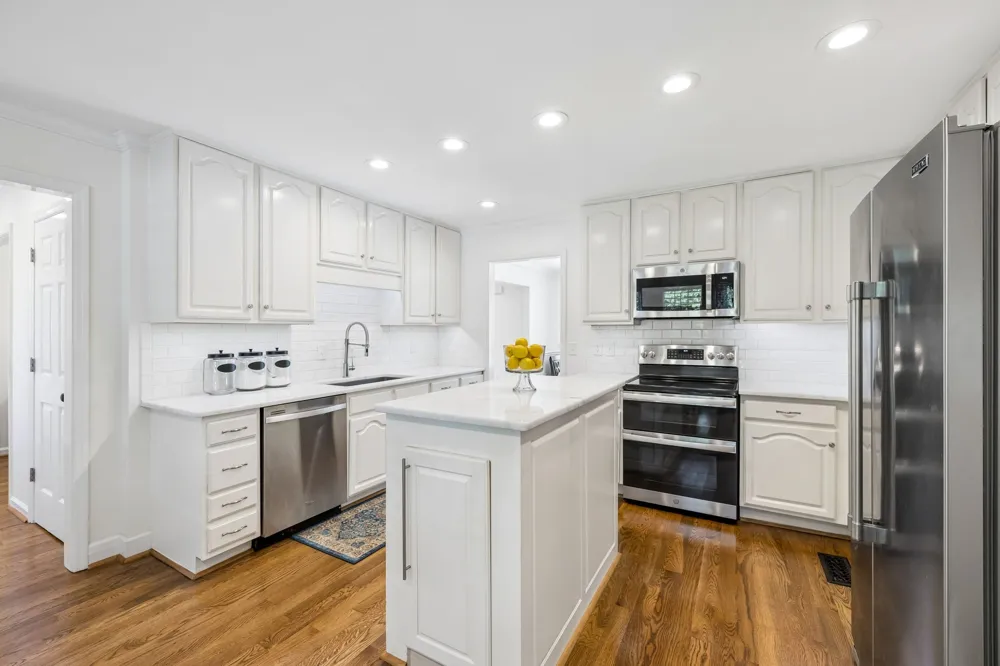 100 Deerfield Dr Columbia, TN 38401