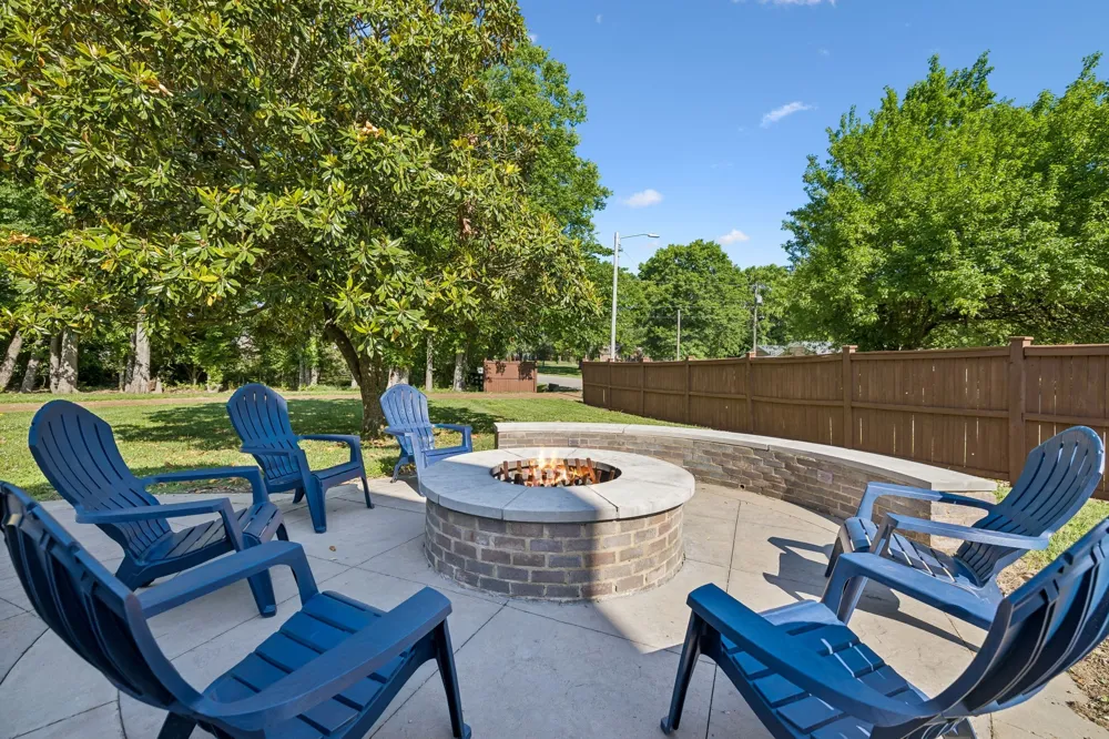 100 Deerfield Dr Columbia, TN 38401