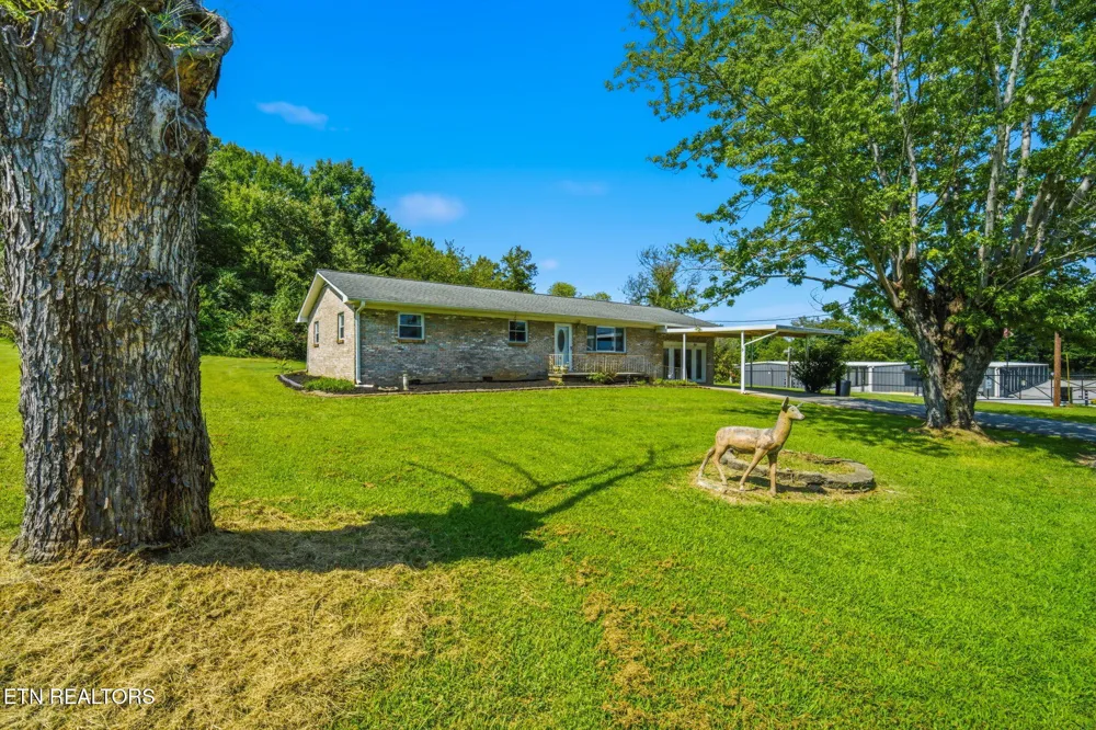 804 Maryville Hwy Seymour, TN 37865