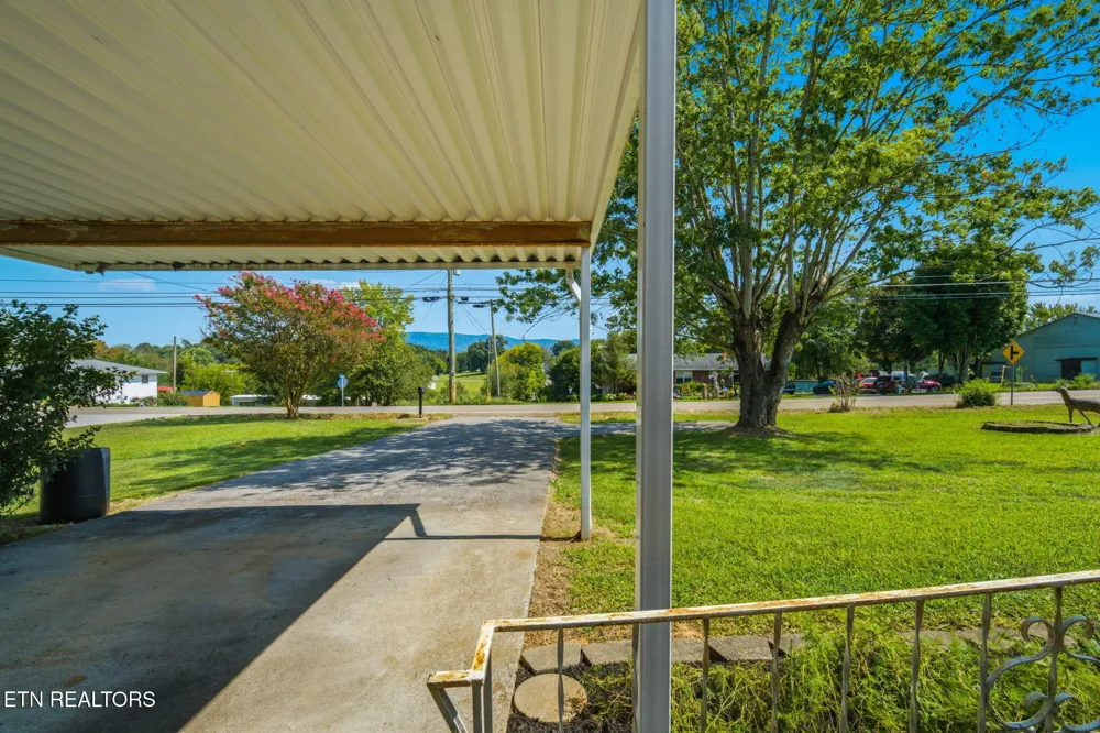 804 Maryville Hwy Seymour, TN 37865