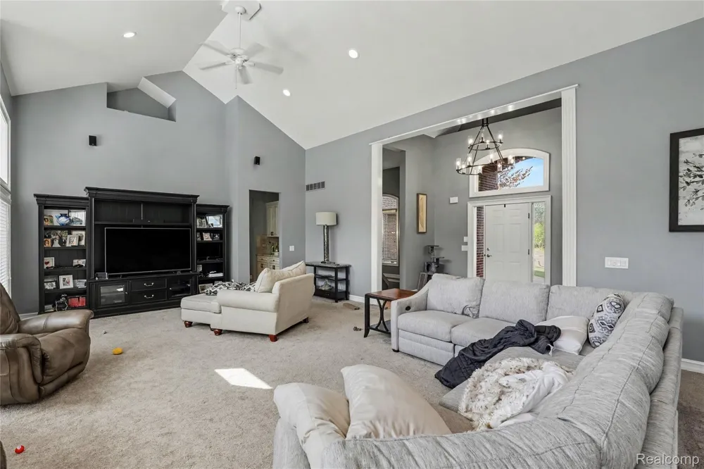 2442 Meadow Court Addison Township, MI 48367