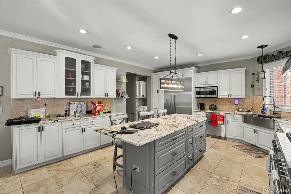 2442 Meadow Court Addison Township, MI 48367