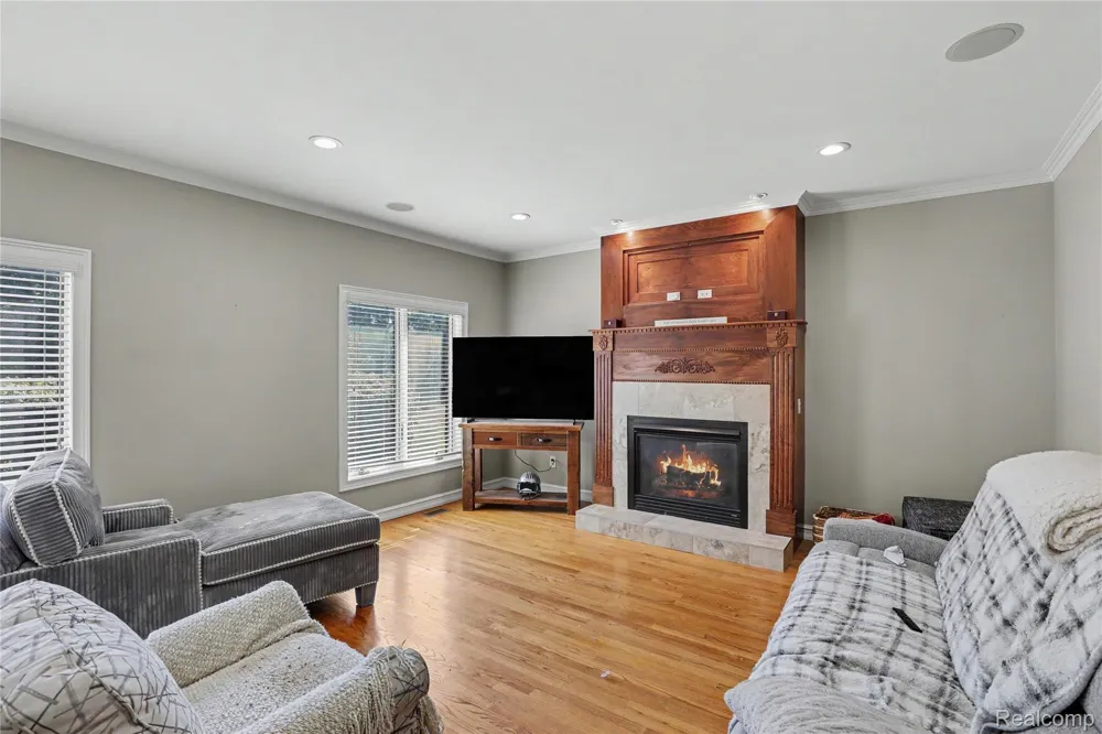 2442 Meadow Court Addison Township, MI 48367
