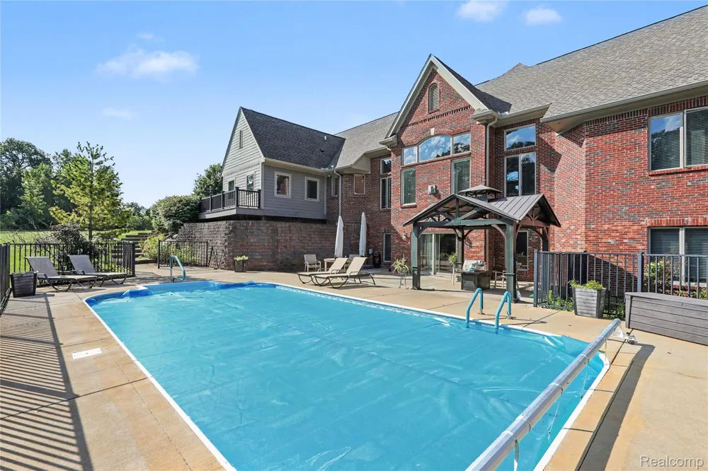 2442 Meadow Court Addison Township, MI 48367