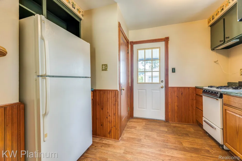 3310 Poplar Street Port Huron City, MI 48060