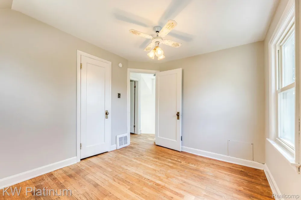 3310 Poplar Street Port Huron City, MI 48060