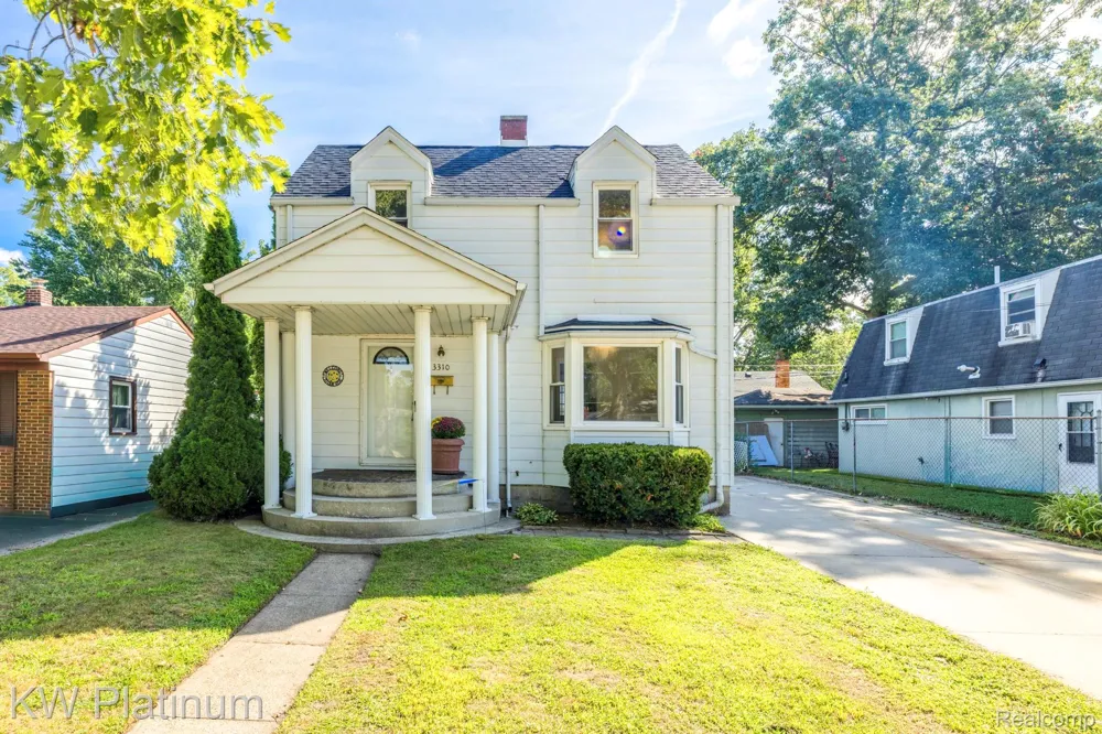 3310 Poplar Street Port Huron City, MI 48060