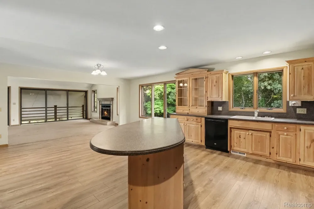 10250 Eagle Road Rose Township, MI 48350