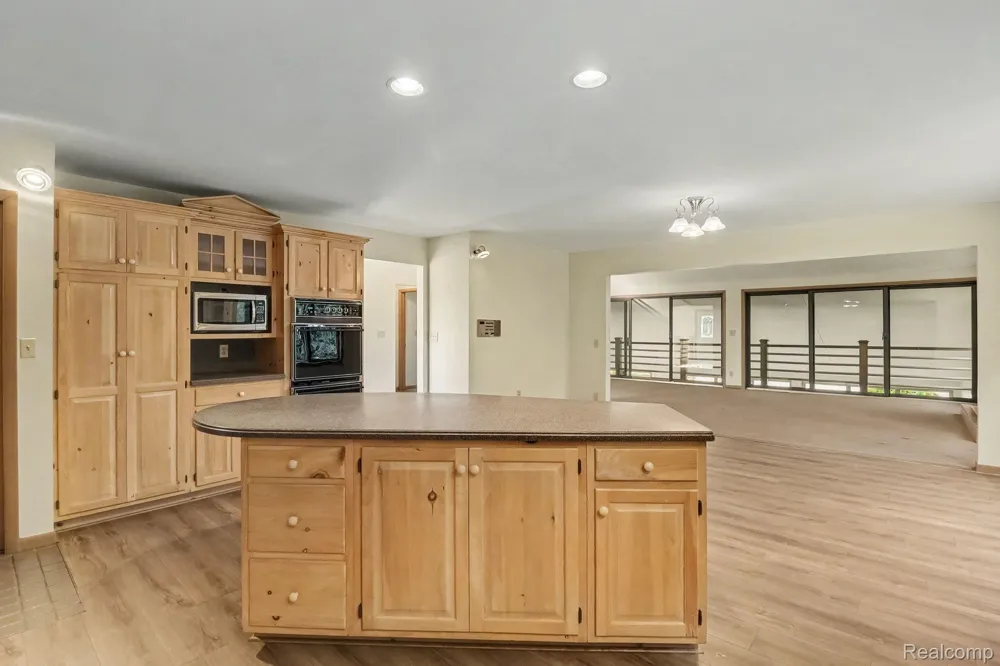 10250 Eagle Road Rose Township, MI 48350