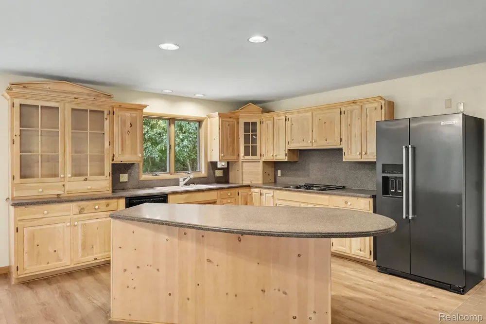 10250 Eagle Road Rose Township, MI 48350