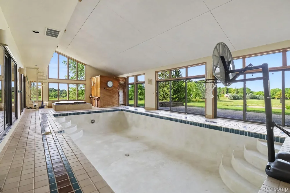 10250 Eagle Road Rose Township, MI 48350