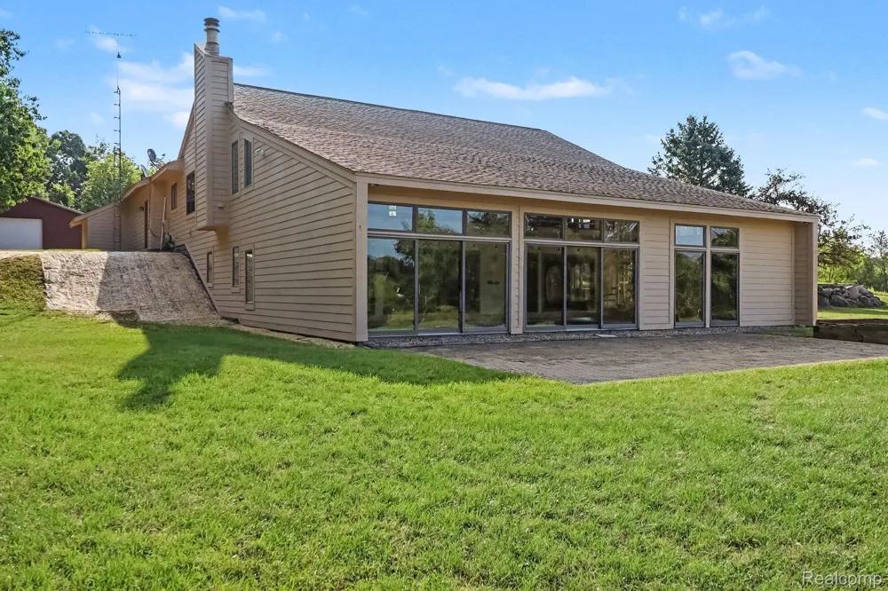 10250 Eagle Road Rose Township, MI 48350