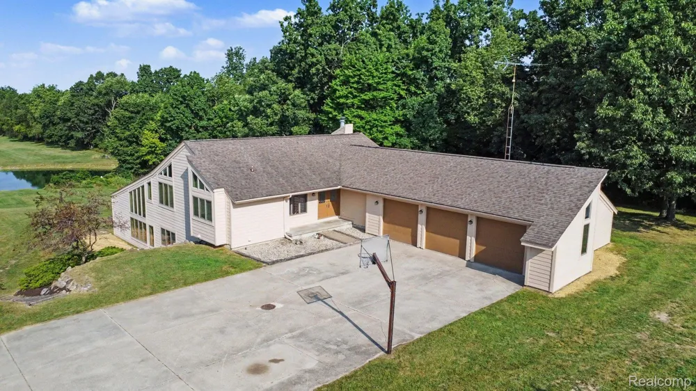 10250 Eagle Road Rose Township, MI 48350