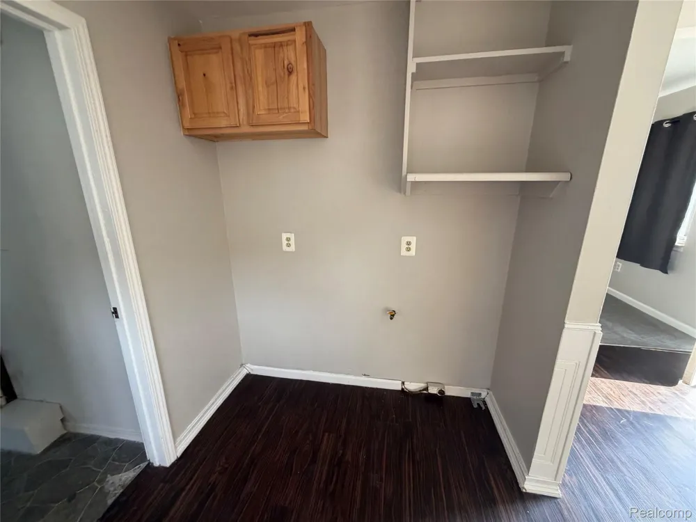 26039 Clancy Street Roseville City, MI 48066
