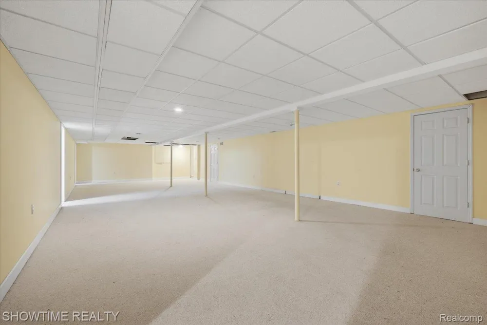11656 Majestic Court Shelby Charter Township, MI 48315