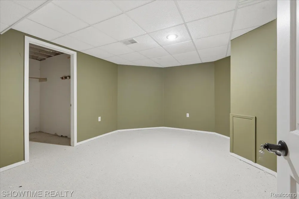 11656 Majestic Court Shelby Charter Township, MI 48315