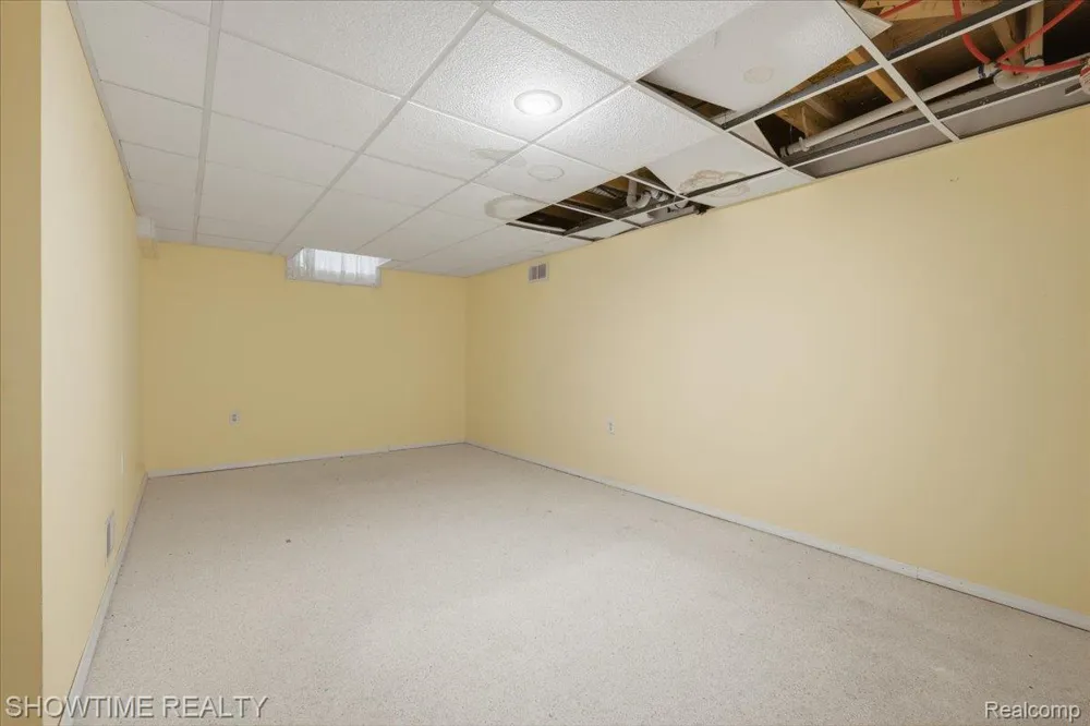 11656 Majestic Court Shelby Charter Township, MI 48315