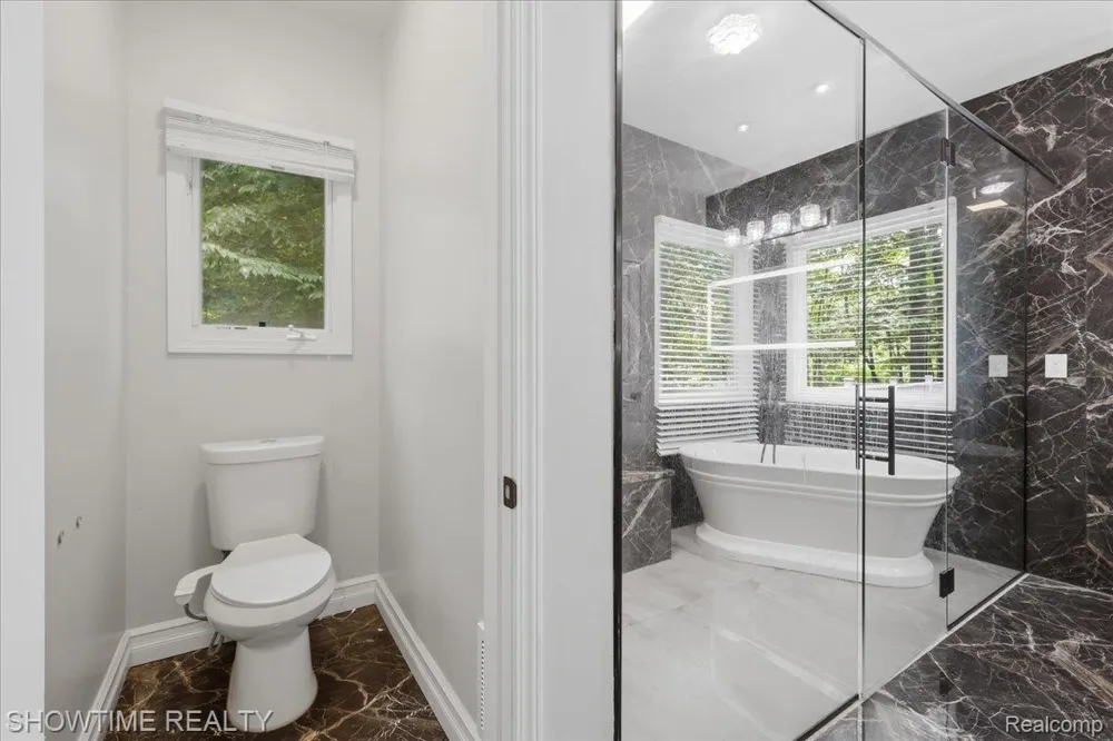 11656 Majestic Court Shelby Charter Township, MI 48315
