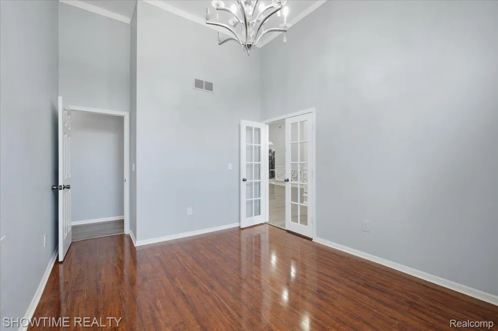 11656 Majestic Court Shelby Charter Township, MI 48315