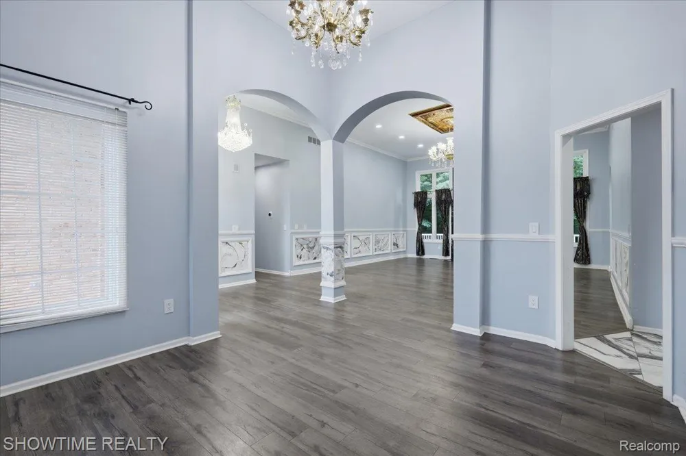 11656 Majestic Court Shelby Charter Township, MI 48315