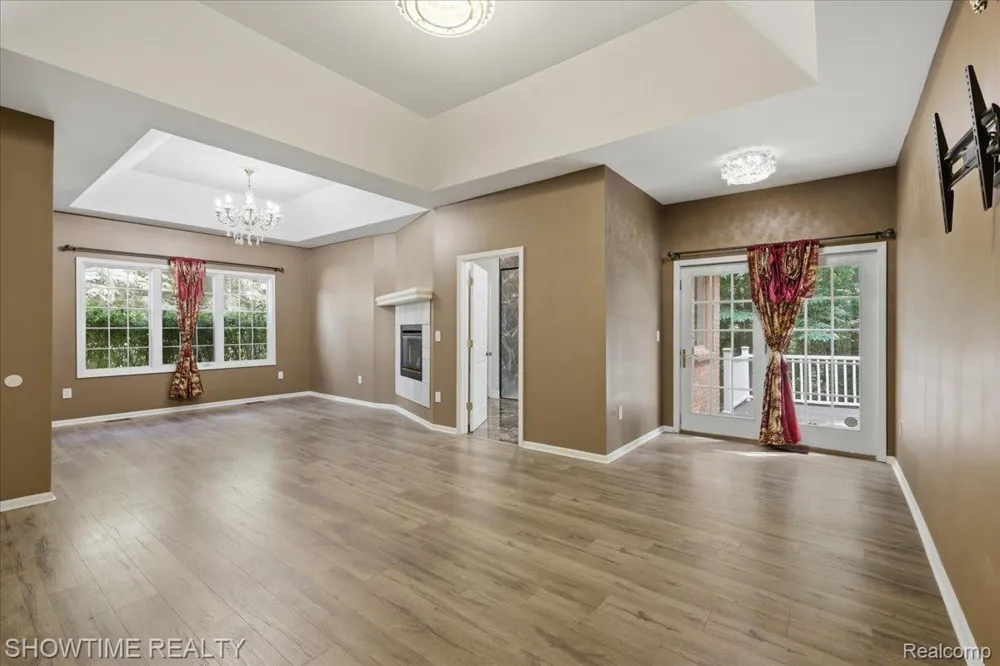 11656 Majestic Court Shelby Charter Township, MI 48315