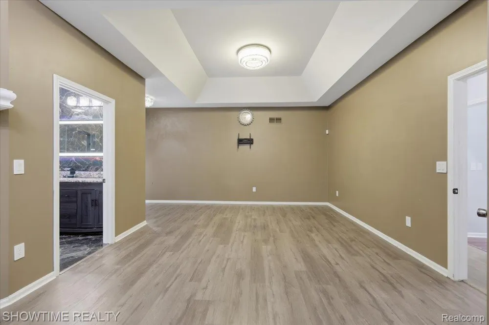 11656 Majestic Court Shelby Charter Township, MI 48315