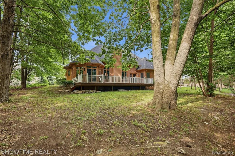 11656 Majestic Court Shelby Charter Township, MI 48315