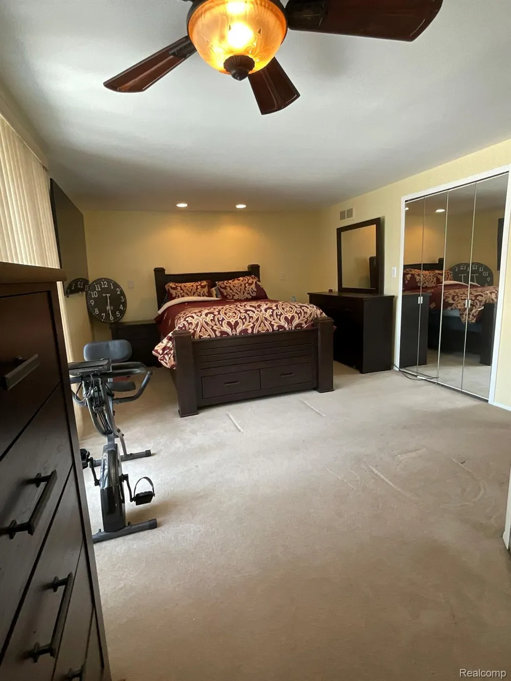 32450 Barclay Square Warren City, MI 48093