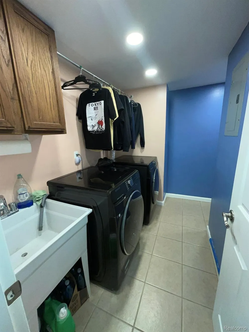 32450 Barclay Square Warren City, MI 48093