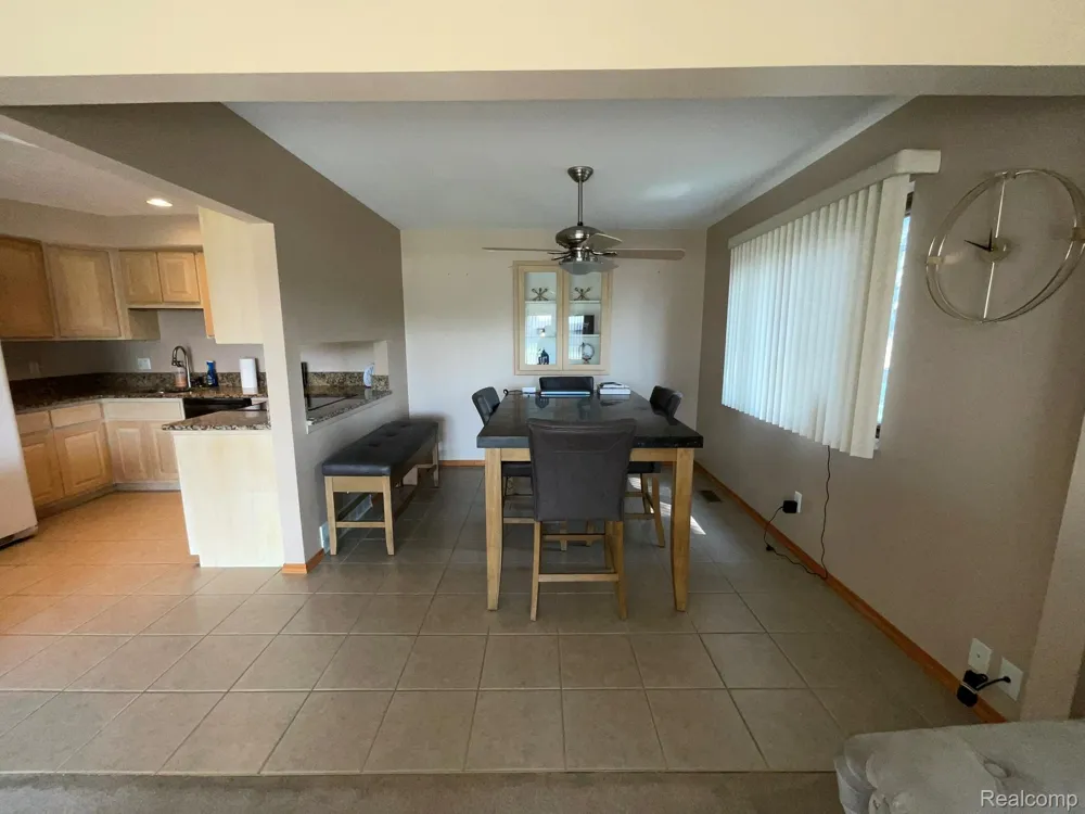 32450 Barclay Square Warren City, MI 48093