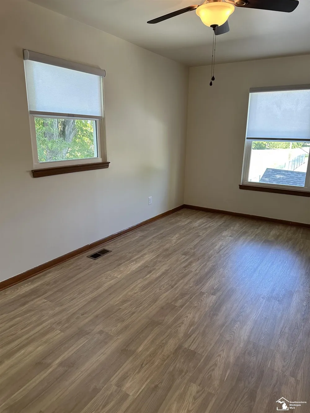 2198 Moran Avenue Lincoln Park City, MI 48146