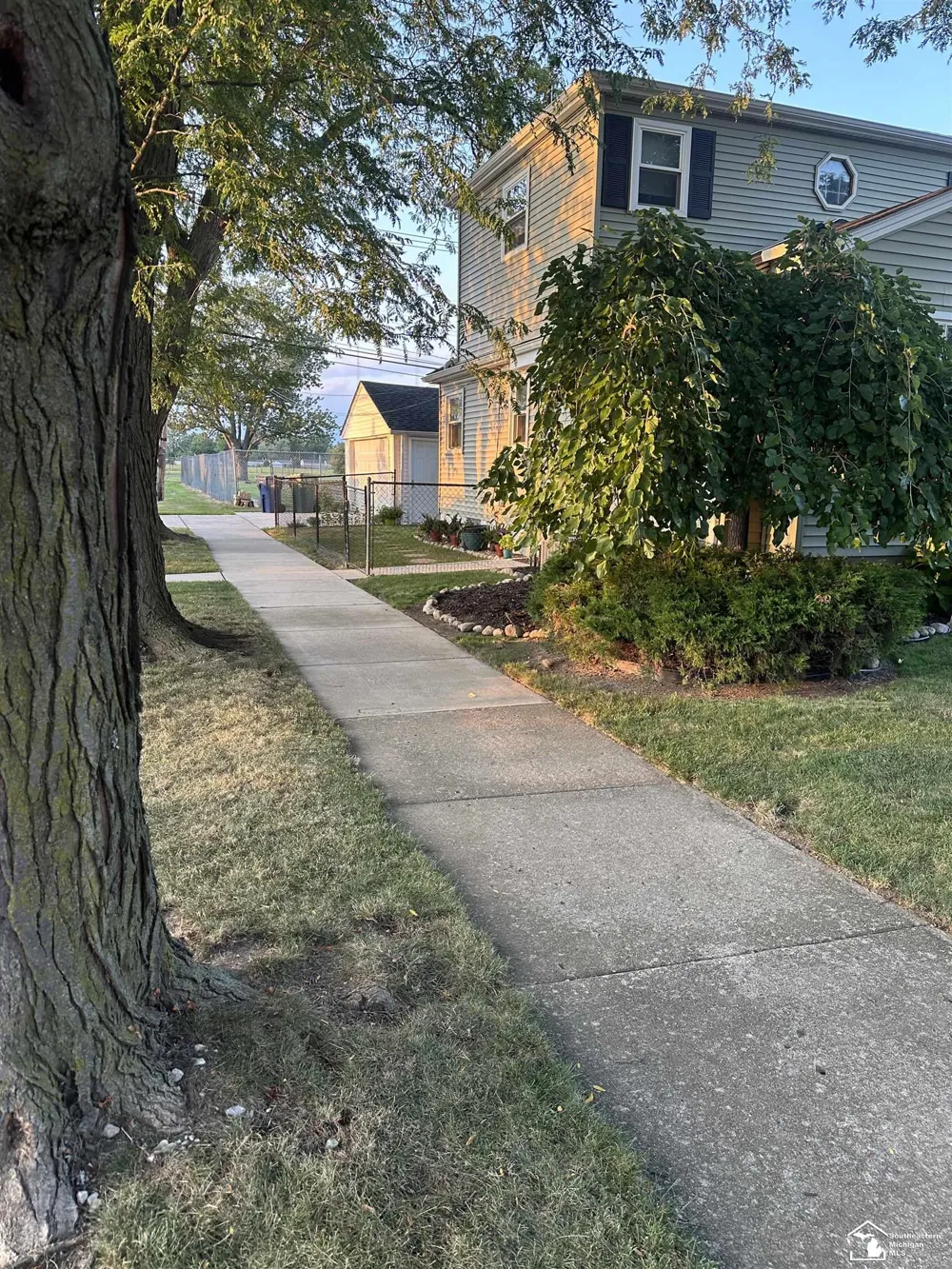 2198 Moran Avenue Lincoln Park City, MI 48146