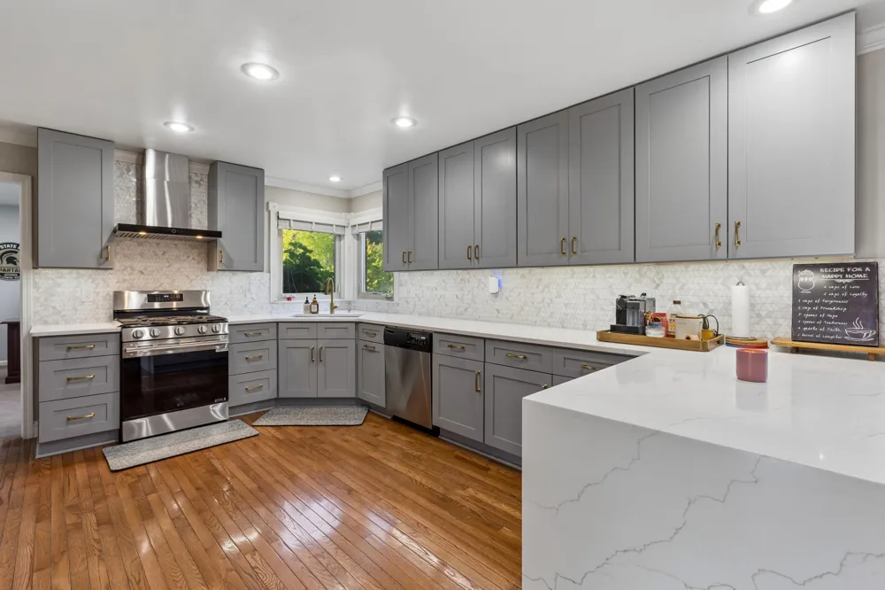 2164 Woodbine Drive Canton Charter Township, MI 48188