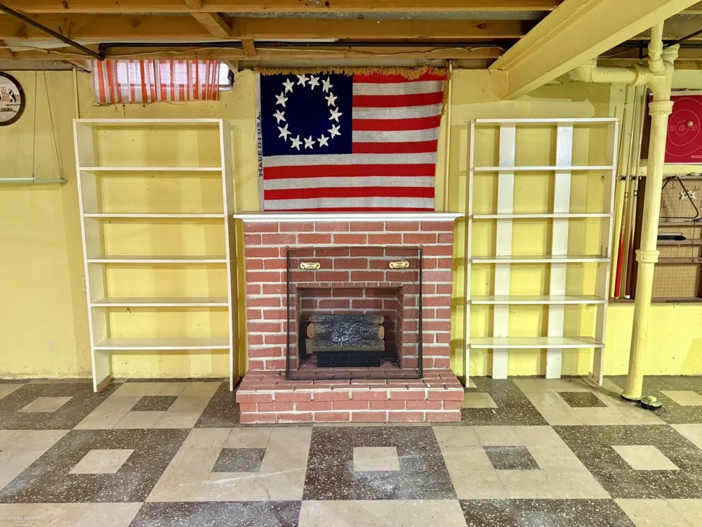 29868 Pinto Drive Warren City, MI 48093
