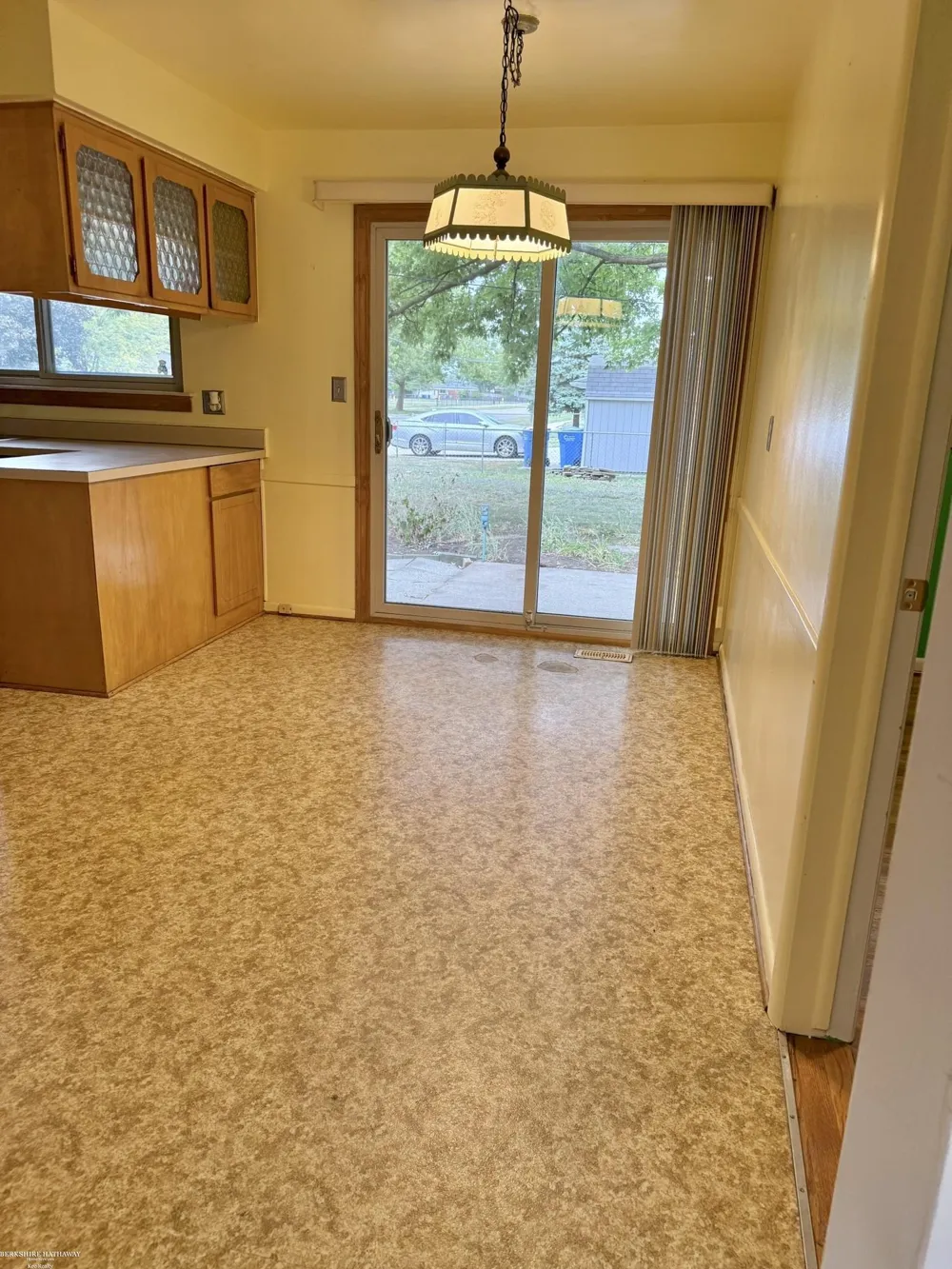 29868 Pinto Drive Warren City, MI 48093