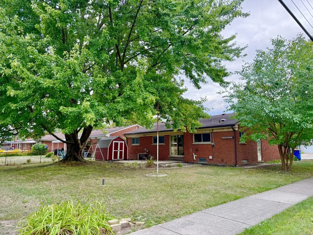 29868 Pinto Drive Warren City, MI 48093