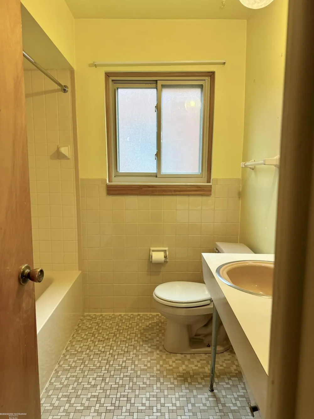 29868 Pinto Drive Warren City, MI 48093
