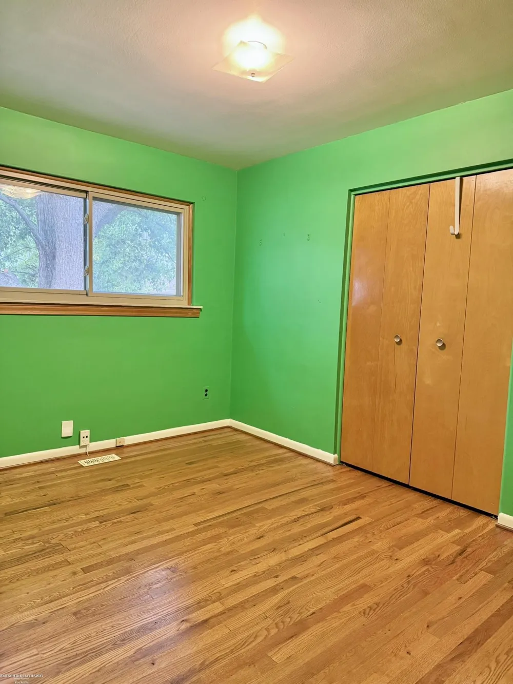 29868 Pinto Drive Warren City, MI 48093