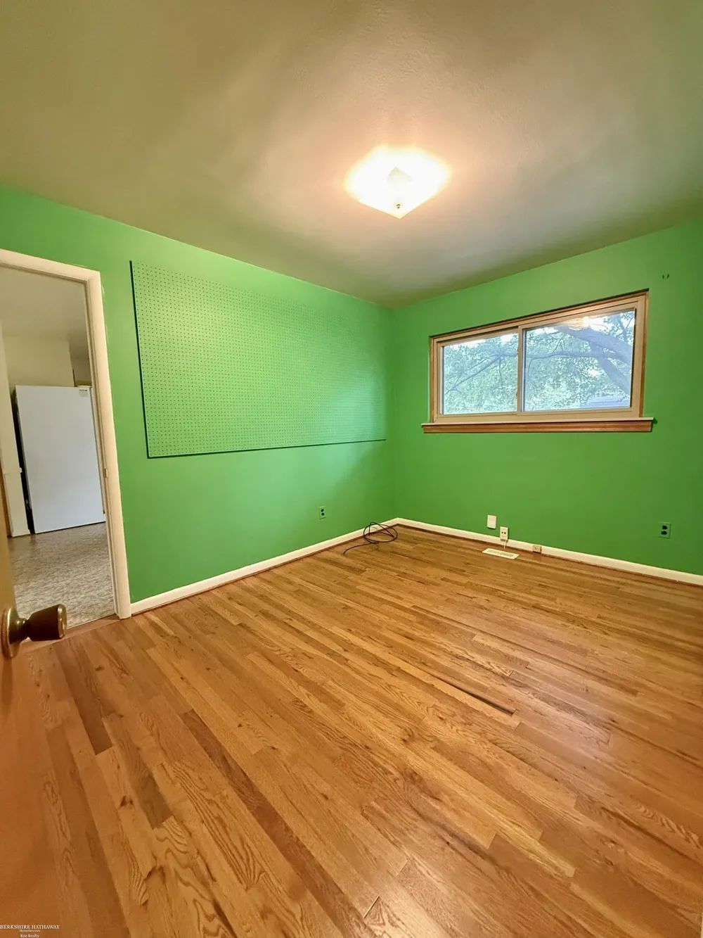 29868 Pinto Drive Warren City, MI 48093