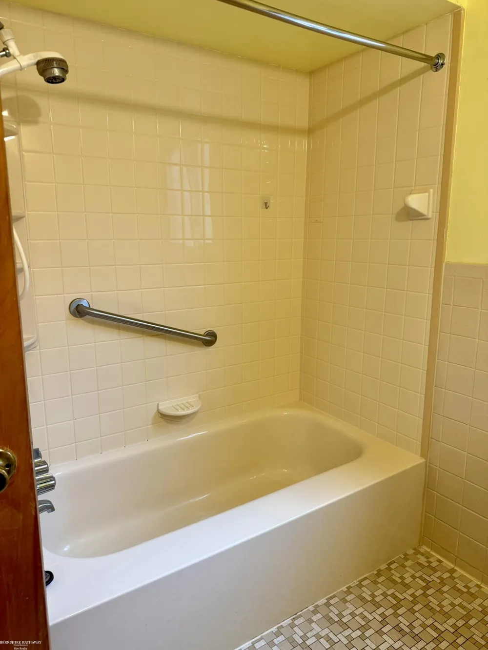 29868 Pinto Drive Warren City, MI 48093