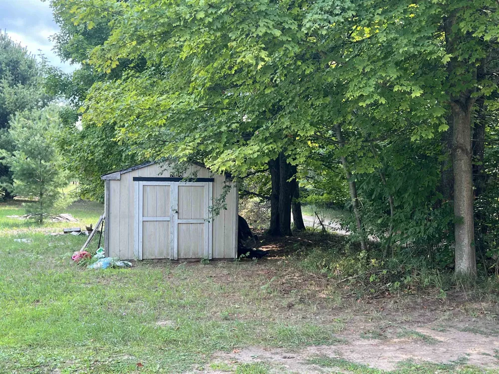 10317 North Long Lake Road Long Lake Township, MI 49685