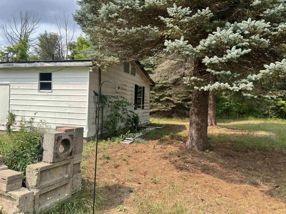 10317 North Long Lake Road Long Lake Township, MI 49685