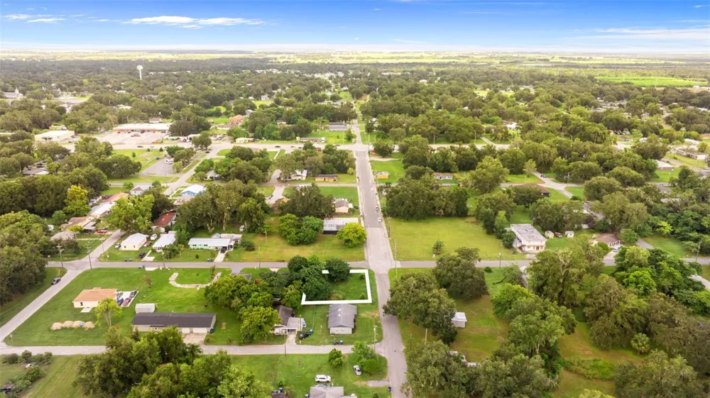 FRENCH AVENUE S Fort Meade, FL 33841