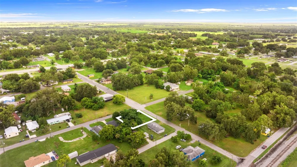 FRENCH AVENUE S Fort Meade, FL 33841